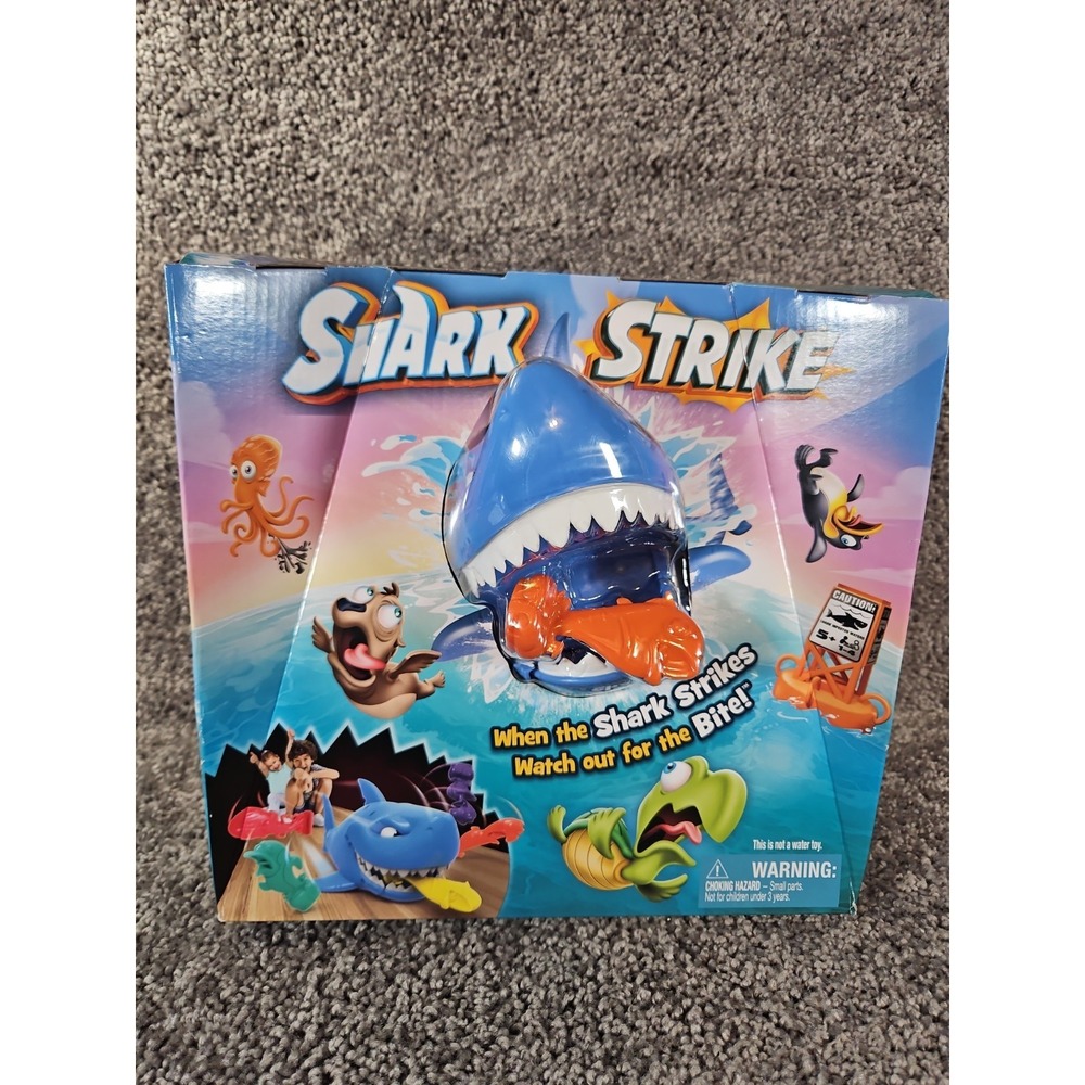 Spin Master Games Shark Strike Board Game